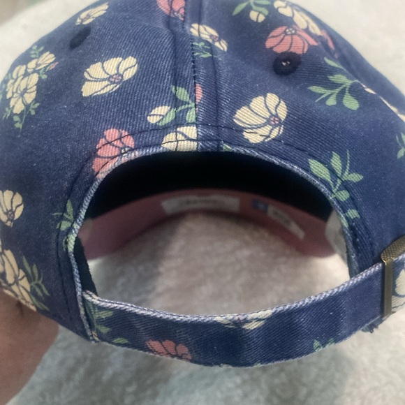 47 Oregon Ducks, Big  Ten  Women’s Primrose Floral Hat, Adjustable - Picture 4 of 7